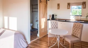 La Vie en Rose - a fully equipped pet friendly contactless house with fenced garden between the fields - Image 4