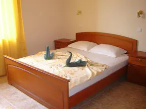 Hotel Chris - Image 5