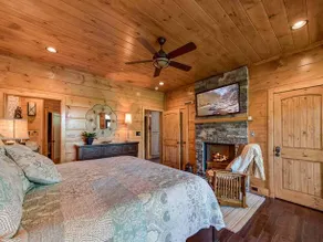 Above the Clouds, 4 Bedrooms, Pool Access, Private, Gaming, Sleeps 16 - Image 1