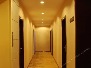 RYM Hotel Dalian Renmin Road - Image 4