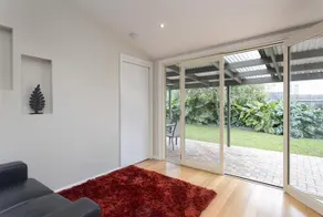 Bendigo Holiday Houses Lilac - Image 4