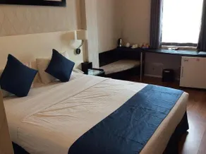 M Belle Hotel - Image 2