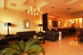 Central Hotel - Image 3