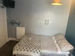 Memphis Hotel - Image 2