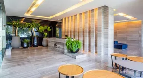 Two Moons Hotel Wongamat Pattaya - Image 2