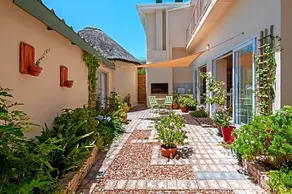 Verona Lodge by the Sea - Image 2