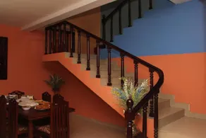 Villa 3000 - Image 2
