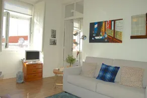 Stunning Apartment with river view - Image 5