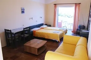 Vigla Apartments - Image 5