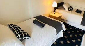Parklane Guest House - Image 5