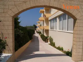 Venus Beach Hotel - Image 2