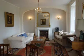 The East Wing - Image 4