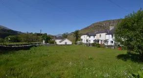 Cottage with garden - Image 2