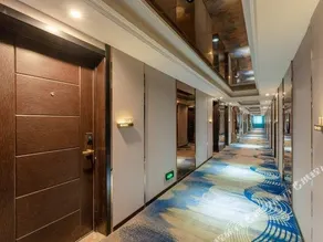 TYRONE HOTEL - Image 2