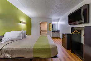 MOTEL 6 CINCINNATI OH CENTRAL NORWOOD - Image 4