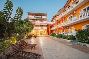 Kandilas Hotel - Image 2