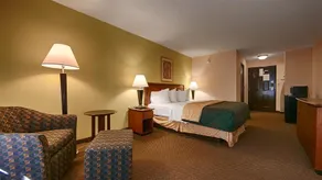 Best Western Huntington Mall Inn - Image 4