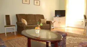De Niro Apartment - Image 2
