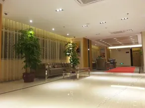 Super 8 by Wyndham Zhongshan Fu Hua Central Bus Station - Image 3