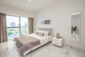 DHH - Modern & Large Studio in the Business District of Dubai - Image 2