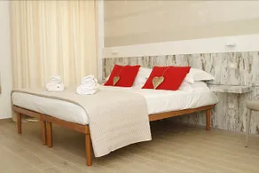 Casa di Anna Bed and Breakfast - Image 1