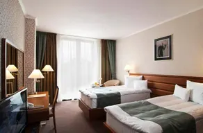 Ramada by Wyndham Cluj - Image 2