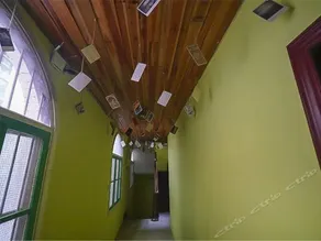 Tuojiang Yijiaren Riverview Boutique Hotel - Image 4