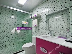 The Modern Hotel - Image 5