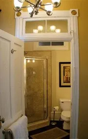 Savannah Dream Vacations - 1006 Drayton Street - Image 3