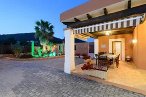 Villa Pineda - Image 2