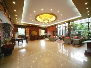 Railway Hotel - Image 2