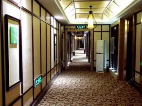 YU PING HOTEL - Image 4