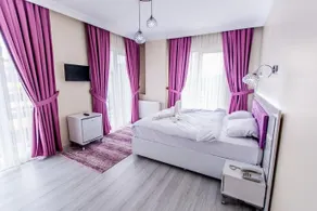 Rosso Hotel - Image 5