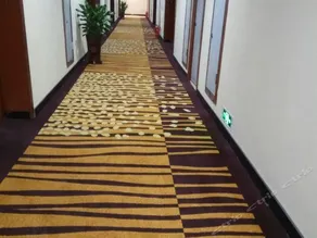 GreenTree Eastern Hotel - Image 2