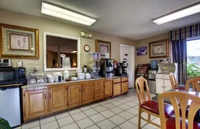 Oak Tree Inn Durant - Image 5