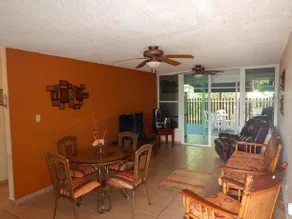 Tropical Villa at the Beach - Image 3