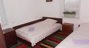 Varbanovi Guest House - Image 5