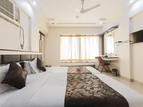 OYO Rooms Military Road Marol 1 - Image 4