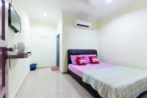 ZEN Rooms Basic Kampung Guest House - Image 4