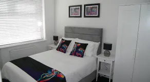 Belmont Apartments - Image 4