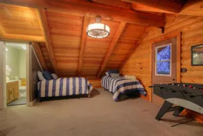 The Burrow 3 Bedrooms 2.5 Bathrooms Cabin - Image 5
