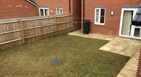 New and Comfortable with Parking - Image 5