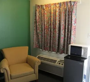 The Village Inn - Image 3