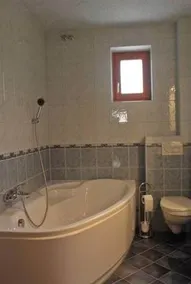 Takács Apartmanház - Image 5