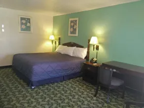 Knights Inn Mineral Wells - Image 3