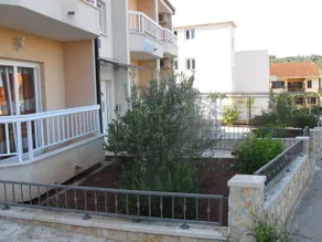 Apartments Mia Stari Grad - Image 5