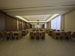 Gloria Sports Arena - Image 4