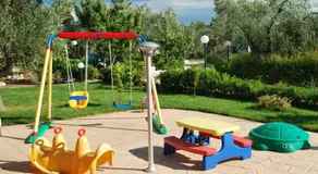 Appartement de vacances avec barbecue, jardin et piscine - Image 3