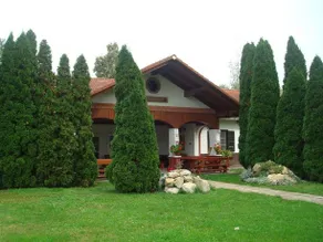 Ökotúra Vendégház Es Kemping - Image 2