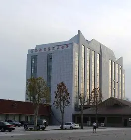 Dandong Pearl-lsland Golf Club - Image 2